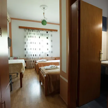 Autogrill Restaurant &